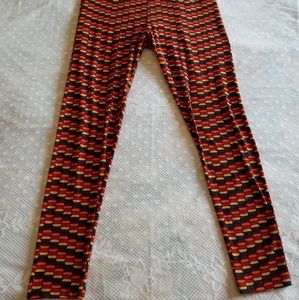 LuLaRoe Patterned Leggings T&C